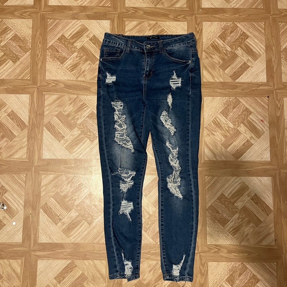 Elite ripped skinny jeans